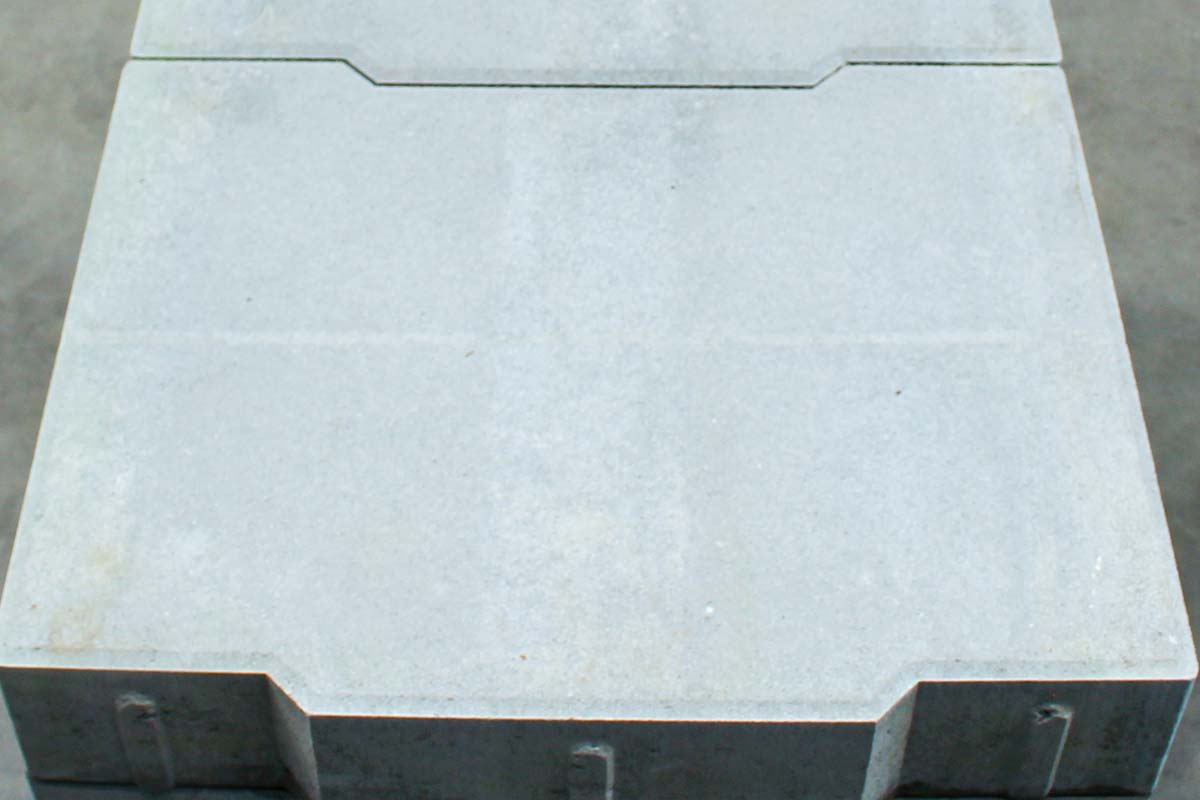 Spurbahnplatte in grau